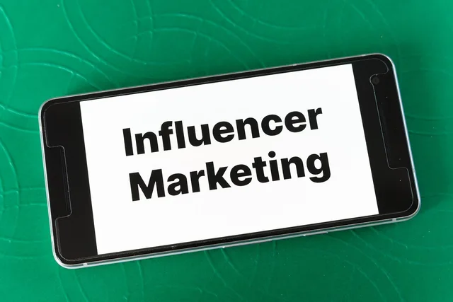 influencers, marketing, instagram, business, surreptitious advertising, sponsored, advertising, fun, youthful, people, young, woman, to have, preferably, fashion, lifestyle, concept, generation, technology, blog, seo, social, media, influencer, network, influencers, influencers, sponsored, sponsored, seo, influencer, influencer, influencer, influencer, influencer. Trovare influencer coerenti con il brand